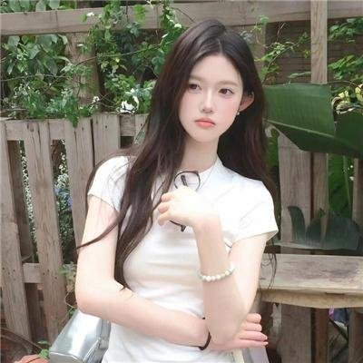 白莲花度假村第一季